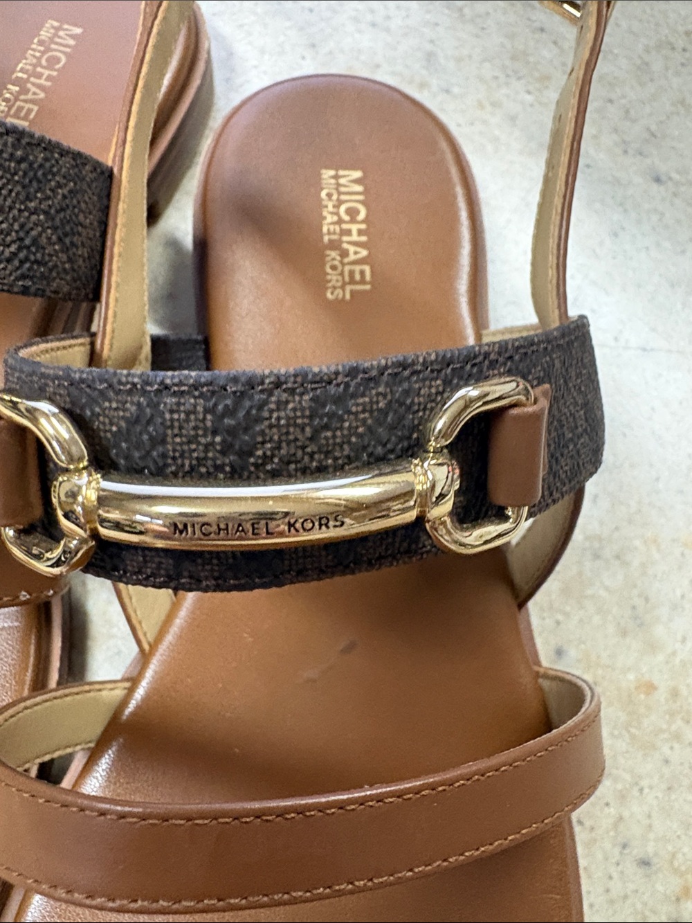 MICHAEL Michael Kors Tan/Brown Leather Logo-Trim Sandals - Picture 2 of 4